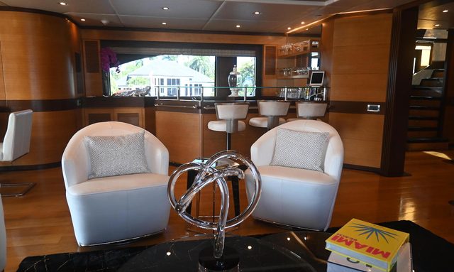 Kimberlie yacht Innovative Skylounge