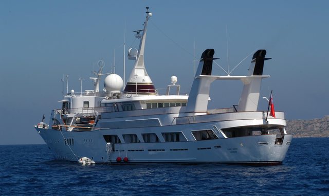 Lady Sarya yacht Funnels 