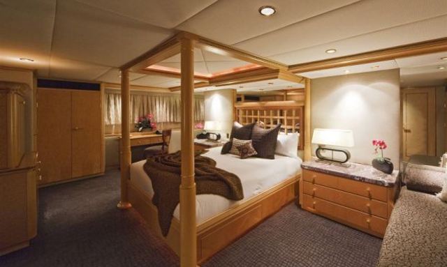 Mysorah yacht Owner's Stateroom