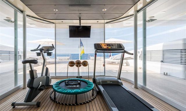 Zeus yacht Glass-Walled Gym