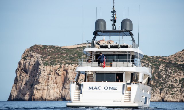 Mac One yacht Innovative Garage System