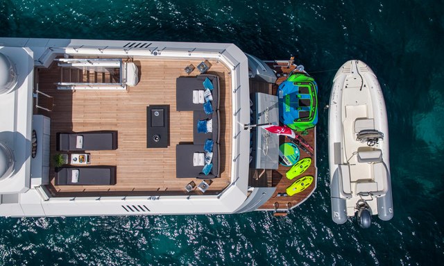 Astrum yacht Water Toy Garage