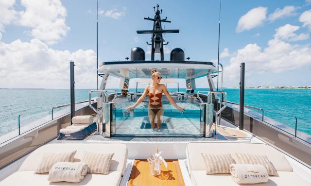Daybreak yacht Flexible Pool Design