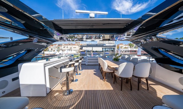 Ikal yacht Top Deck 