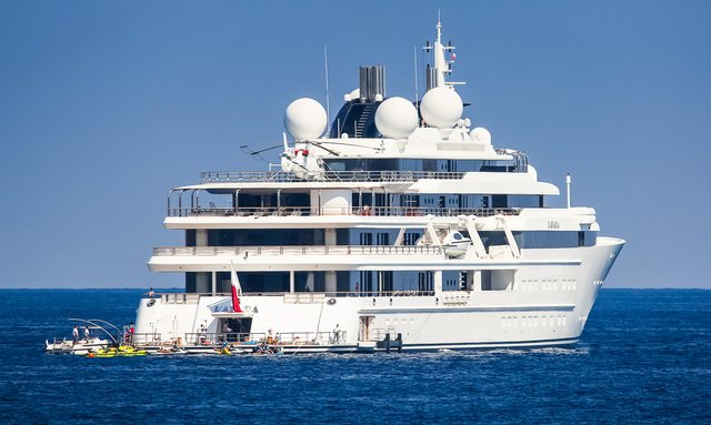 Katara yacht Serious Privacy Without Closing Her In