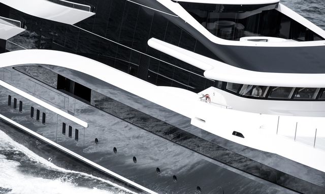 Luna yacht The Superstructure