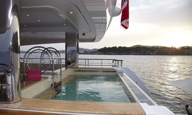 Lady Christine yacht Swimming Pool