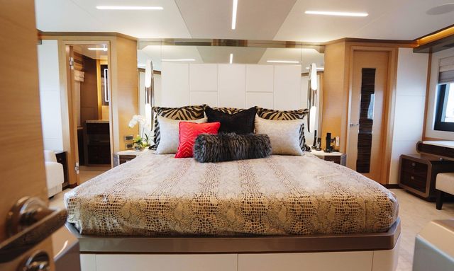 Energy yacht Master Stateroom