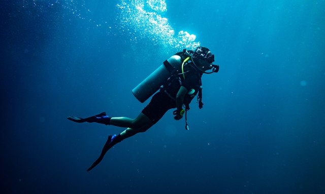 Vela yacht Dive and Activity Focus