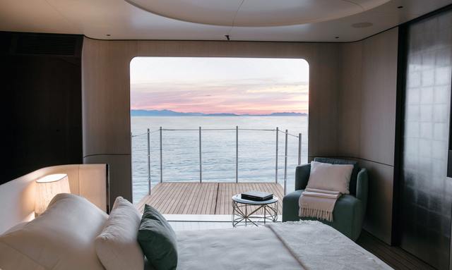 Amaranta yacht Fold-Out Owner’s Terrace