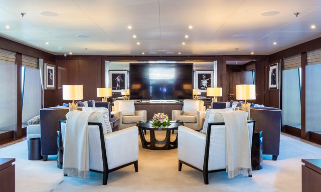 The Wellesley yacht Main Salon Ambiance