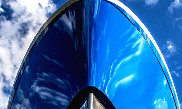 Sui Generis yacht Bold in Blue