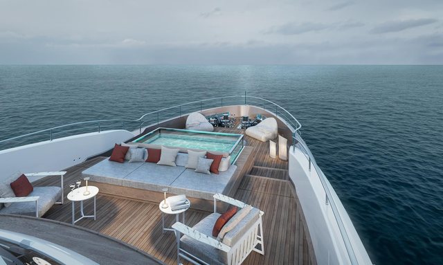 Andiamo yacht Forward Bow Pool