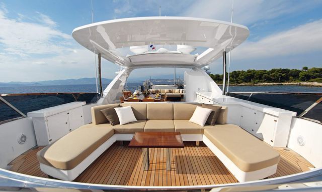 Patience yacht Sundeck with Full Day-to-Night Use