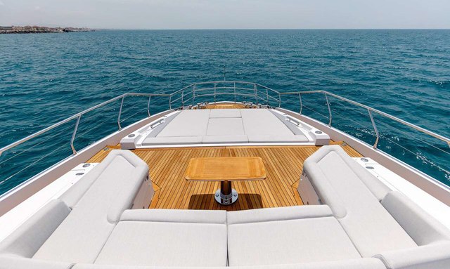 Vesta yacht Spacious Foredeck