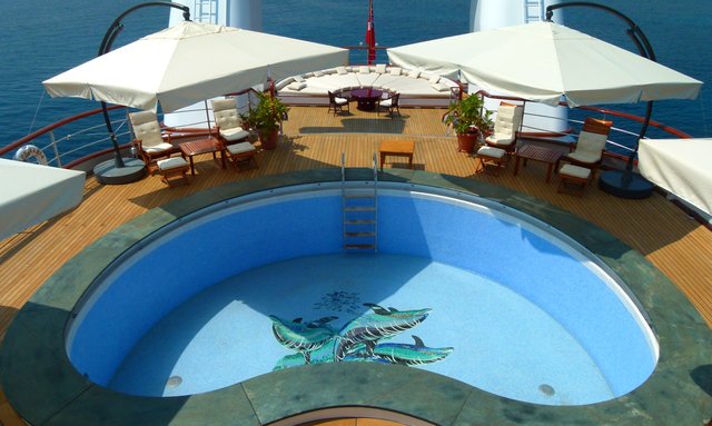 Lady Sarya yacht Swimming pool