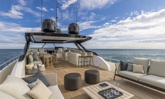 Freya II yacht Flybridge Deck