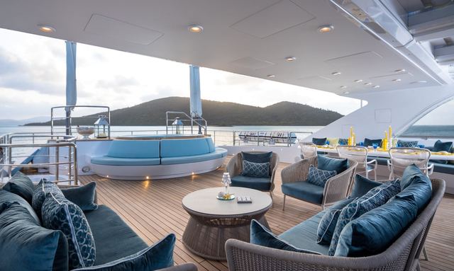 Mischief yacht Sundeck Amenities