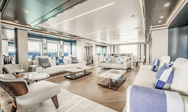 Provocateur yacht Open Plan Main Deck Salon