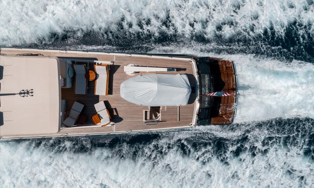 Rat Pack yacht Upper deck built for long days outside