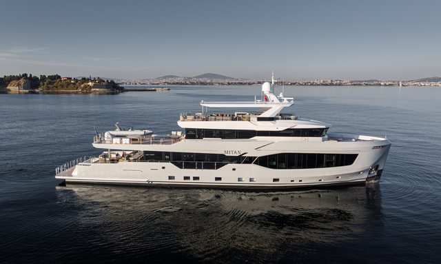Mitan yacht Extended Aft Deck Design