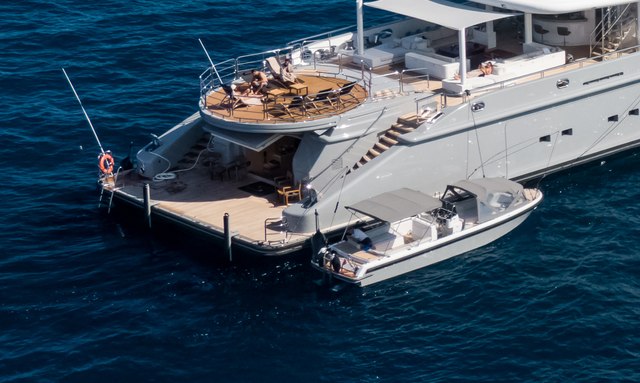 Siren yacht Early Beach Club Design