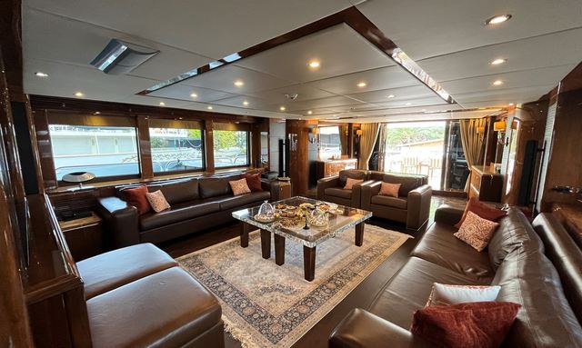 Serendipity yacht Sophisticated Main Salon