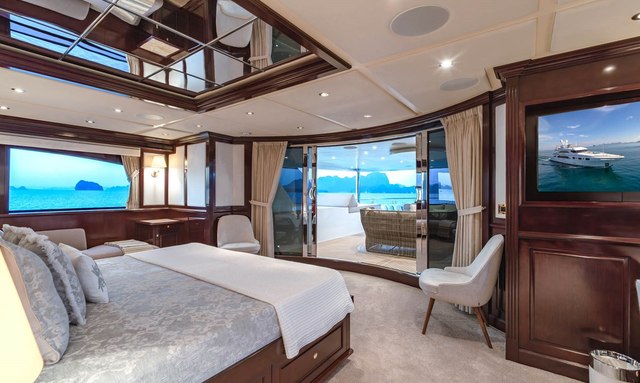 Sapphire yacht Owner's Suite with Aft Views