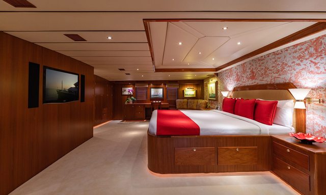 Northern Sun yacht Master Suite 