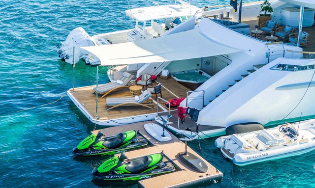 Babas yacht Expansive Beach Club