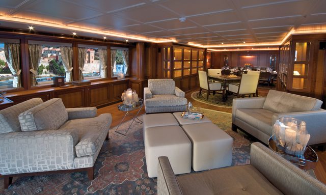 You & Me yacht Cherrywood Interior