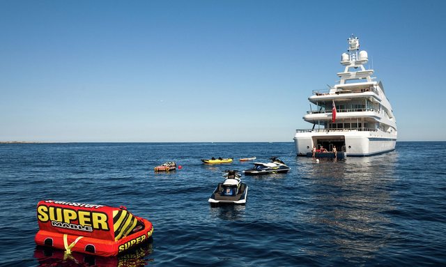 Lucky Lady yacht Well-Designed Stern Garage