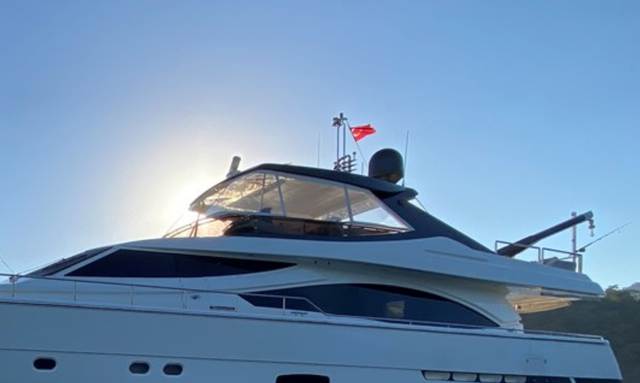 ADF yacht Forward Flybridge Roll Bar