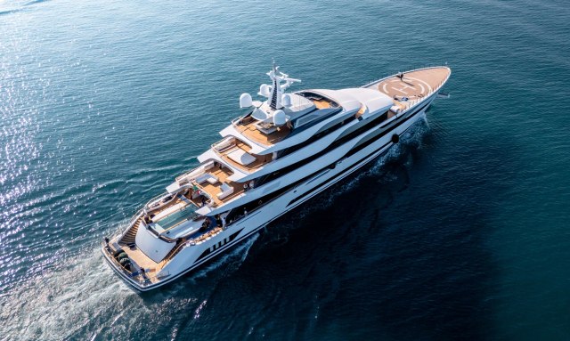 Platinum yacht Six Decks