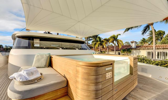 Ace yacht Foredeck with Plunge Pool