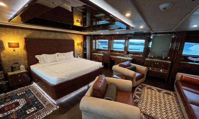 Serendipity yacht Dual Master Suites