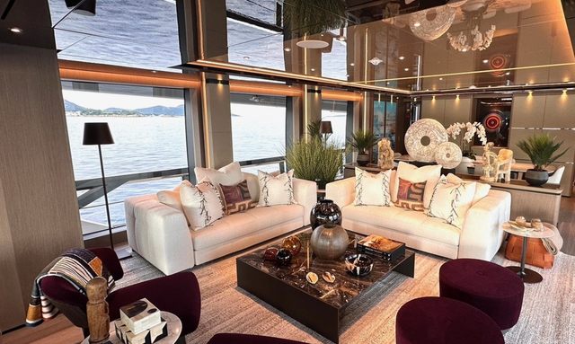TFB 1 yacht Main Saloon Views