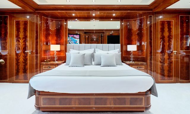 Ability yacht Classic Interior with Mahogany Finish