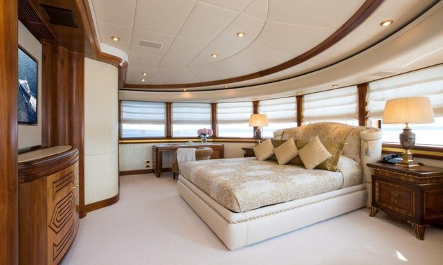 Alaska yacht Owner's Suite Privacy