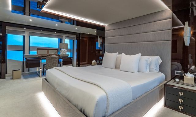 Captain Morgan III yacht Private Owner's Stateroom
