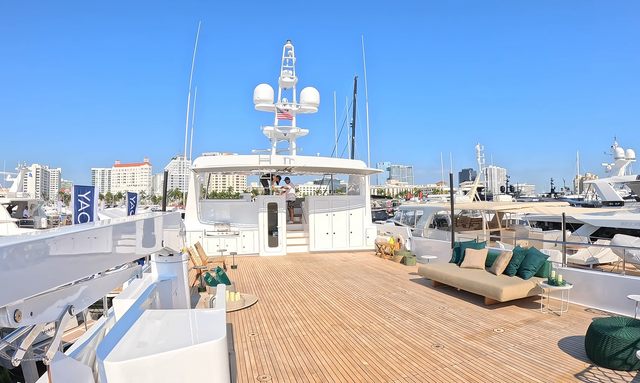 Samsara yacht A Flybridge That Changes With the Voyage