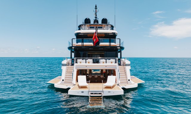 Lady K yacht Beach Club