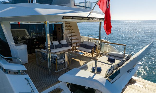 Pura Vida yacht X-TEND Beach Club System
