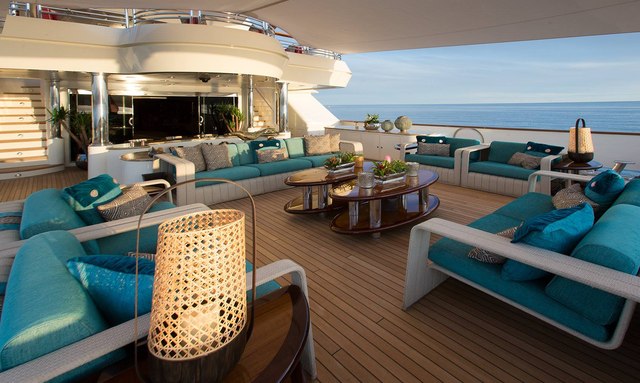 Cocoa Bean yacht Sun Deck