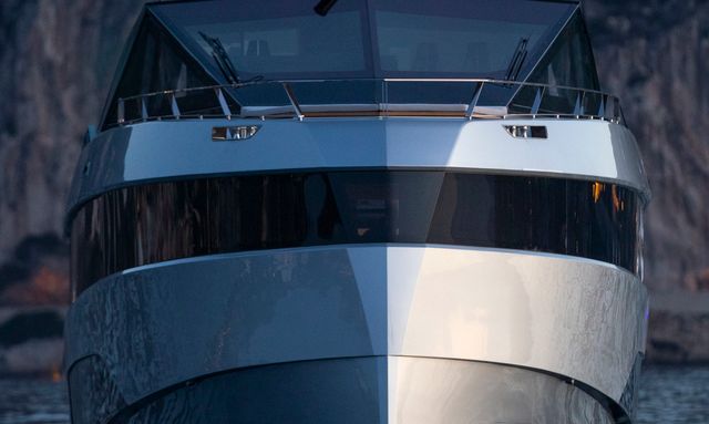 Hard 8 yacht The Famous "Wow Bow"