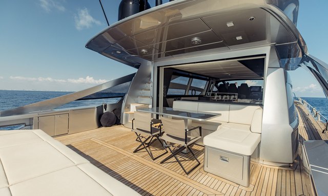 Stallion yacht Aft Deck Amenities