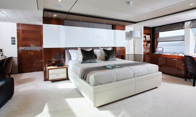 Full beam master cabin on main deck