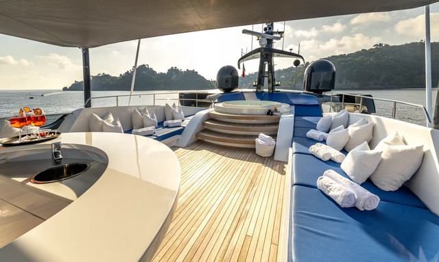 Buccara Sea Falcon I yacht Sundeck Jacuzzi