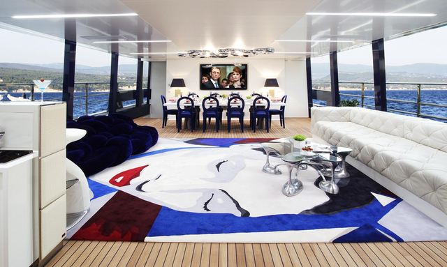 Blade II yacht Vibrant Artworks