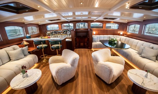 Athos yacht Unified Salon Level